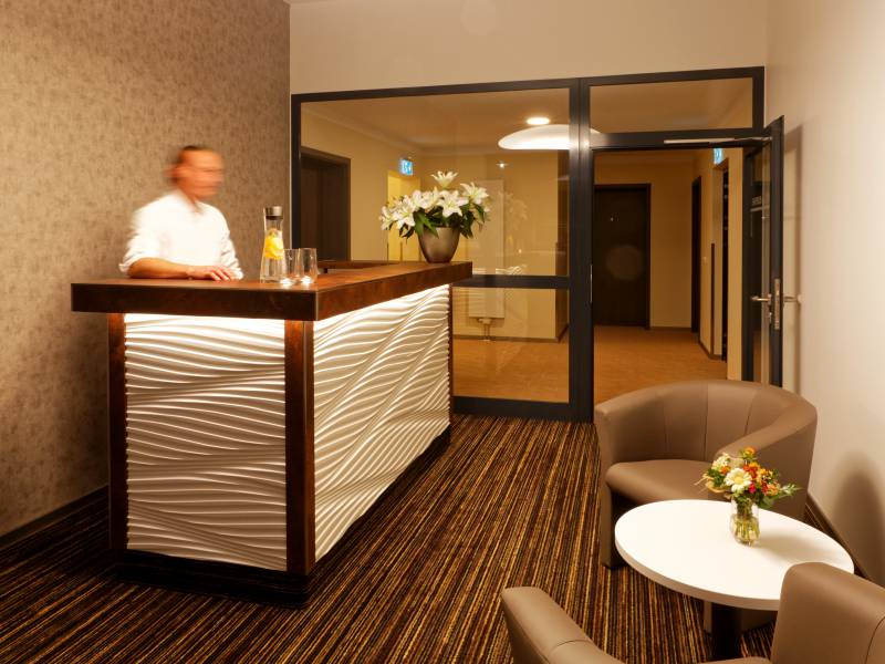 Rezeption und Lobby im Hotel am Kurpark